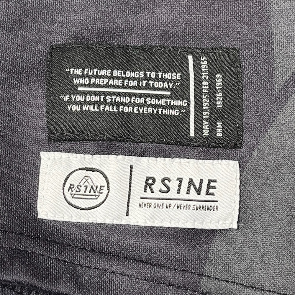 RS1NE Men’s Simpson Rappers Streetware Shirt. Size XL - Picture 3 of 9